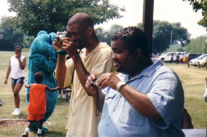 Rondi Patterson and Kevin Mabry taking pix at the picnic!