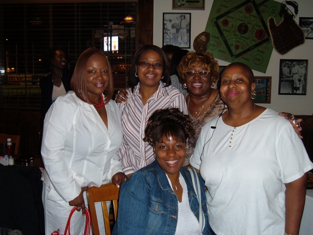 LaWanna Eaves, Crystal Blakely Williams, Sheryl Triplett Neal, Willa Parker and Gwen Sims showing us those pretty smiles!